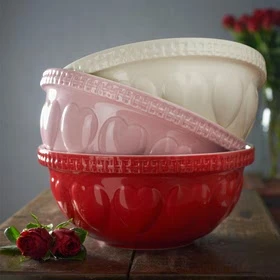 Mason Cash Hearts Mixing Bowl 29cm 3 Mason Cash Hearts Mixing Bowl 29cm - Image 3