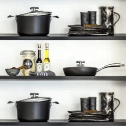 Scanpan Pro IQ Dutch Oven 6L 9 Scanpan Pro IQ Dutch Oven 6L -Stanley Shop Scanpan Pro IQ LIfestyle 9 750px 7e1b1539 1701 4686 971a f94dbeb06256